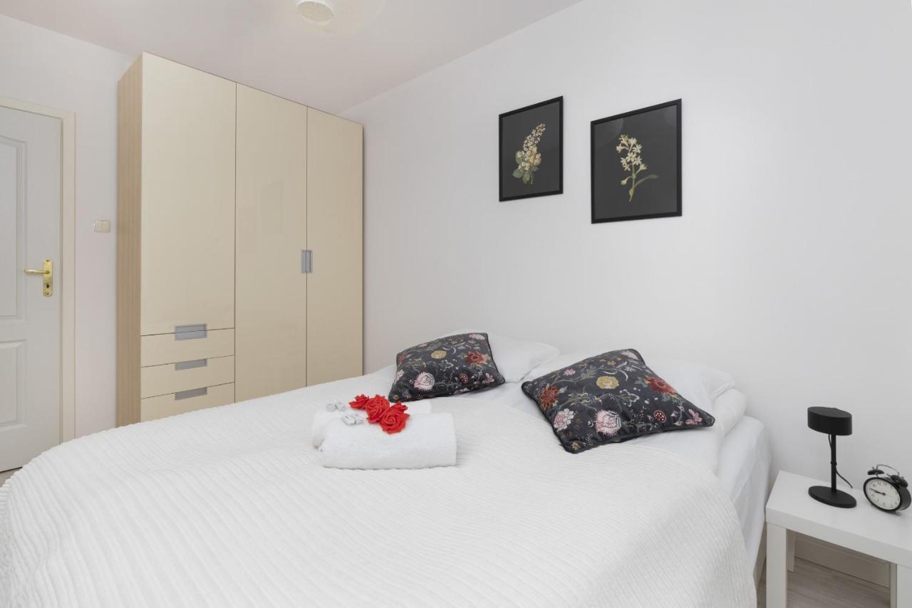 Ursynow Modern By Renters Apartment Warsaw