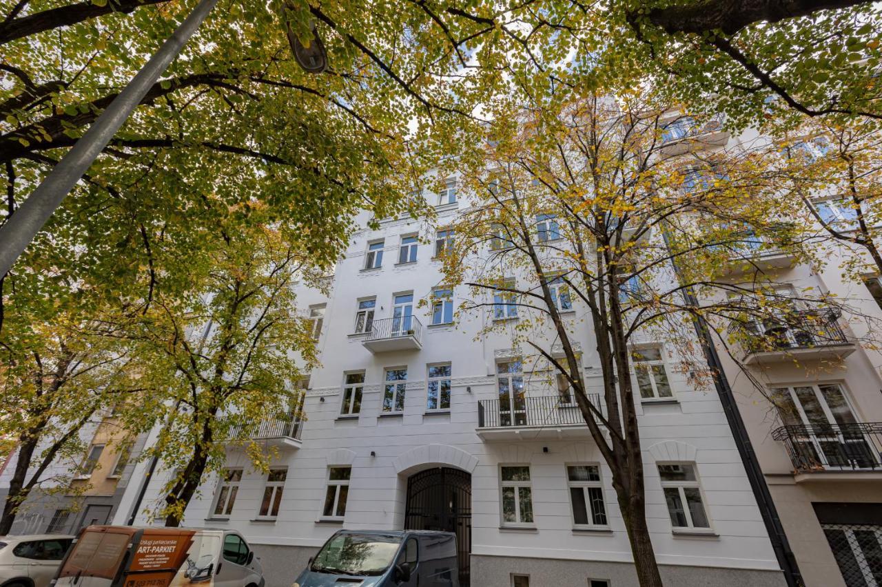 Western Side Of Vistula River Radna By Renters Apartment
