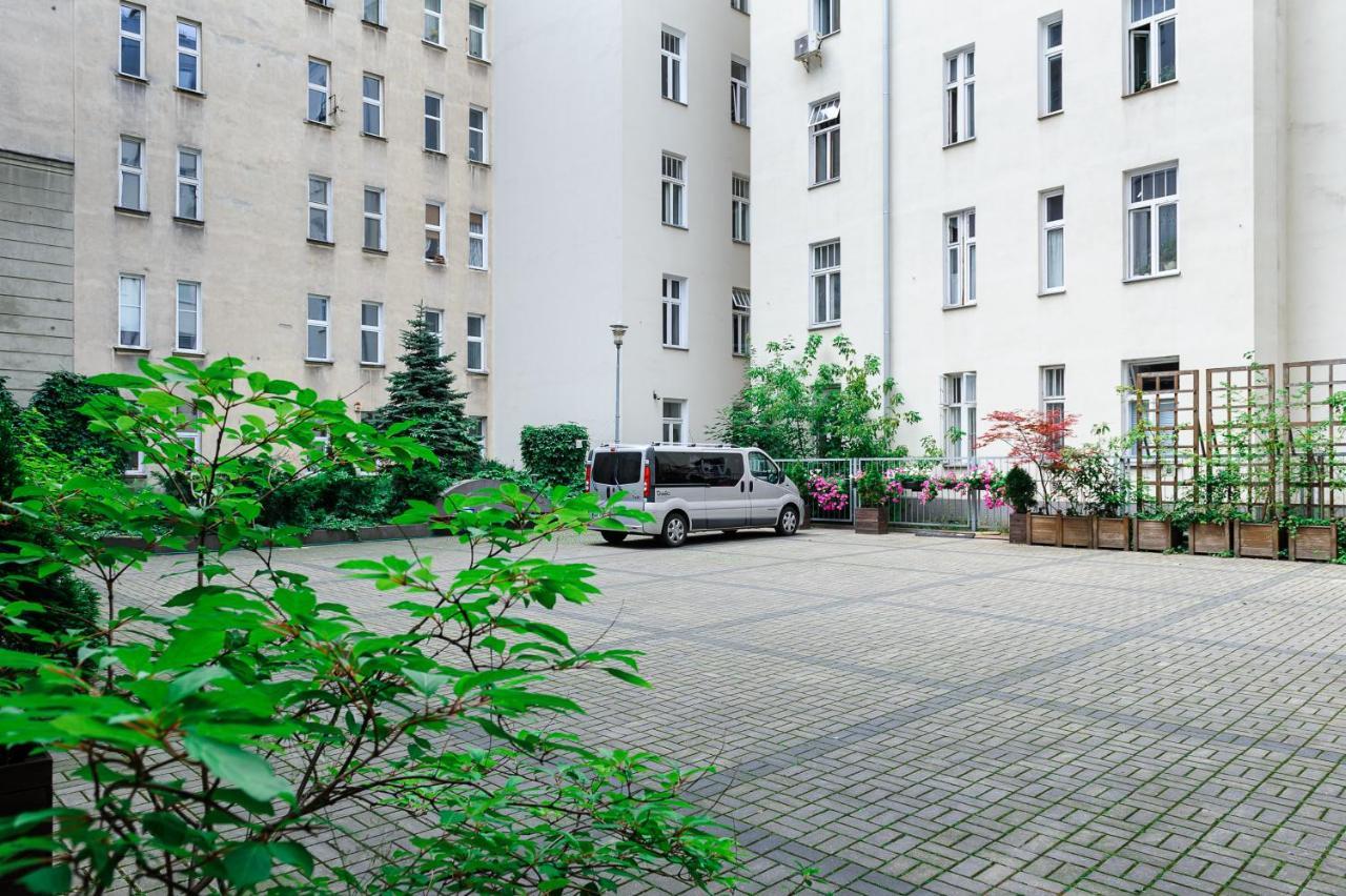 Stylish In The Center Of Apartment Warsaw