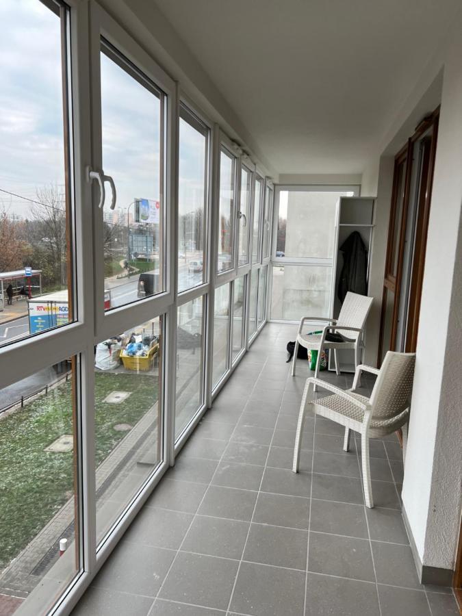 Krakowska Yellow Free Parking 1 *