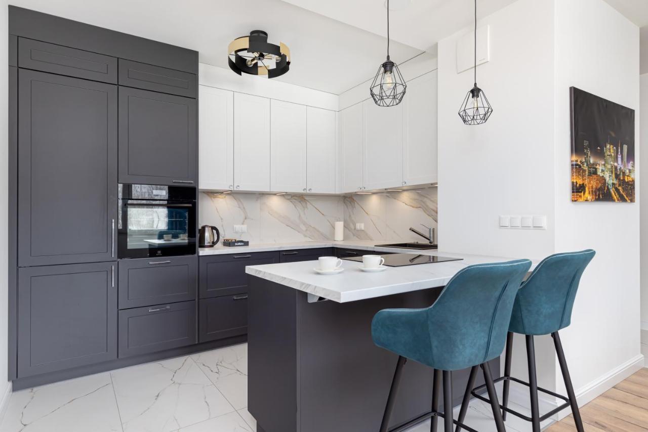 Rent Like - Anny German 20 *