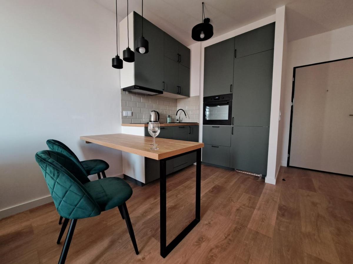 Chillout Airport Kl33 - Free Parking Apartment *