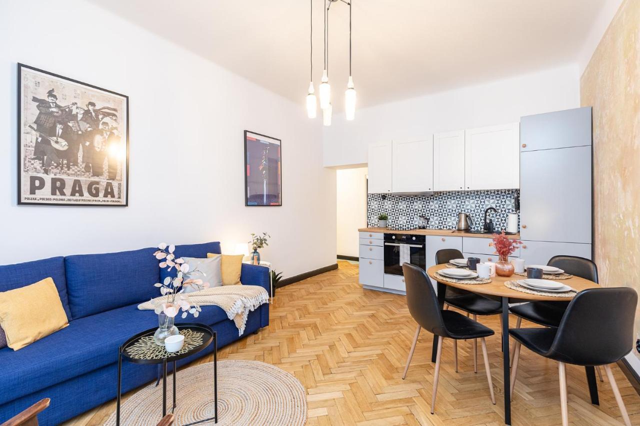 Superapart Tarchominska 24 *