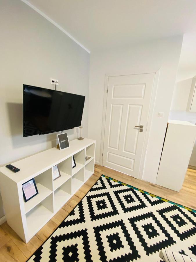 Bezagenta Mozart5 Studio Easy Access To City Wifi * Warschau