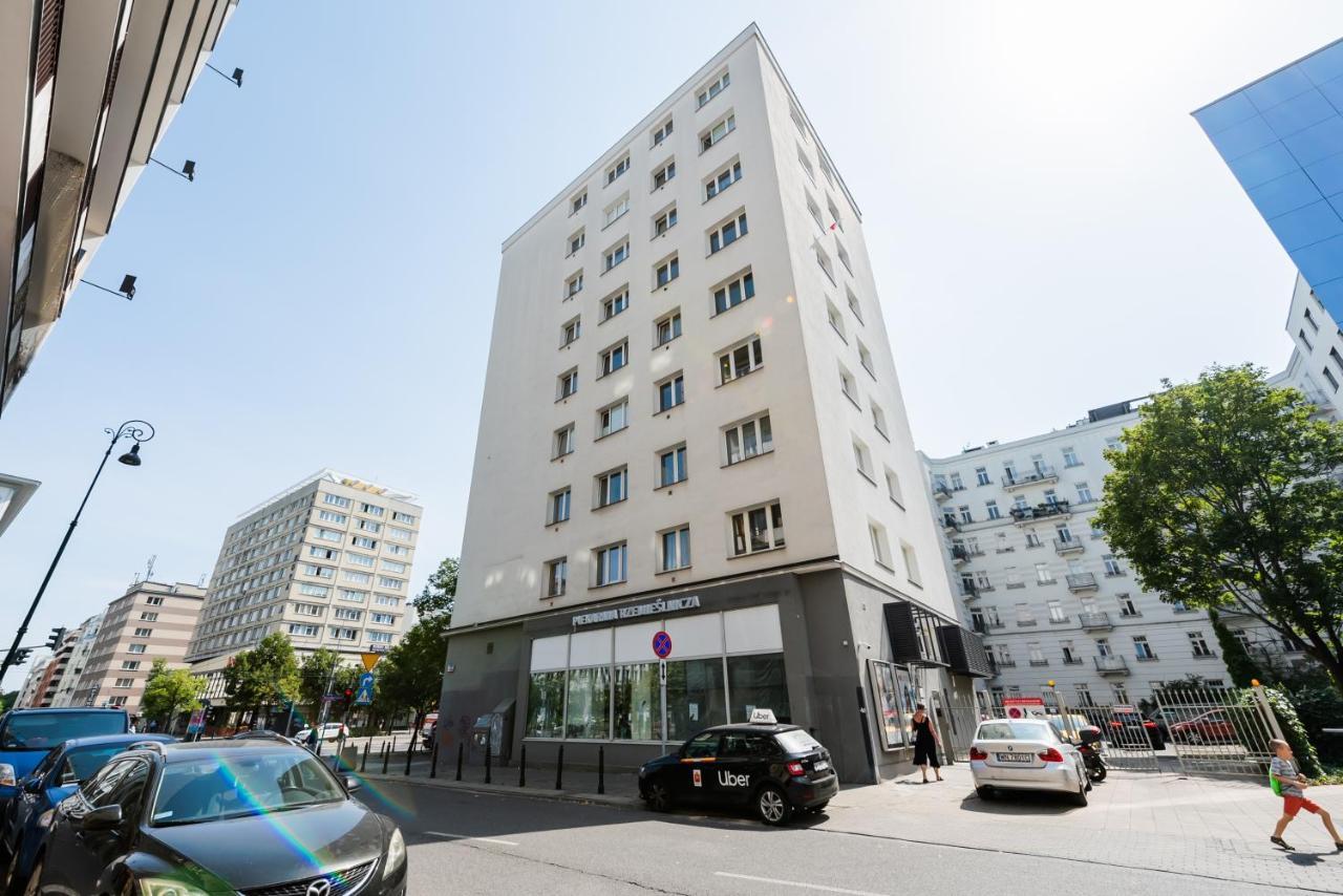 Remarkable Centre Apartament *