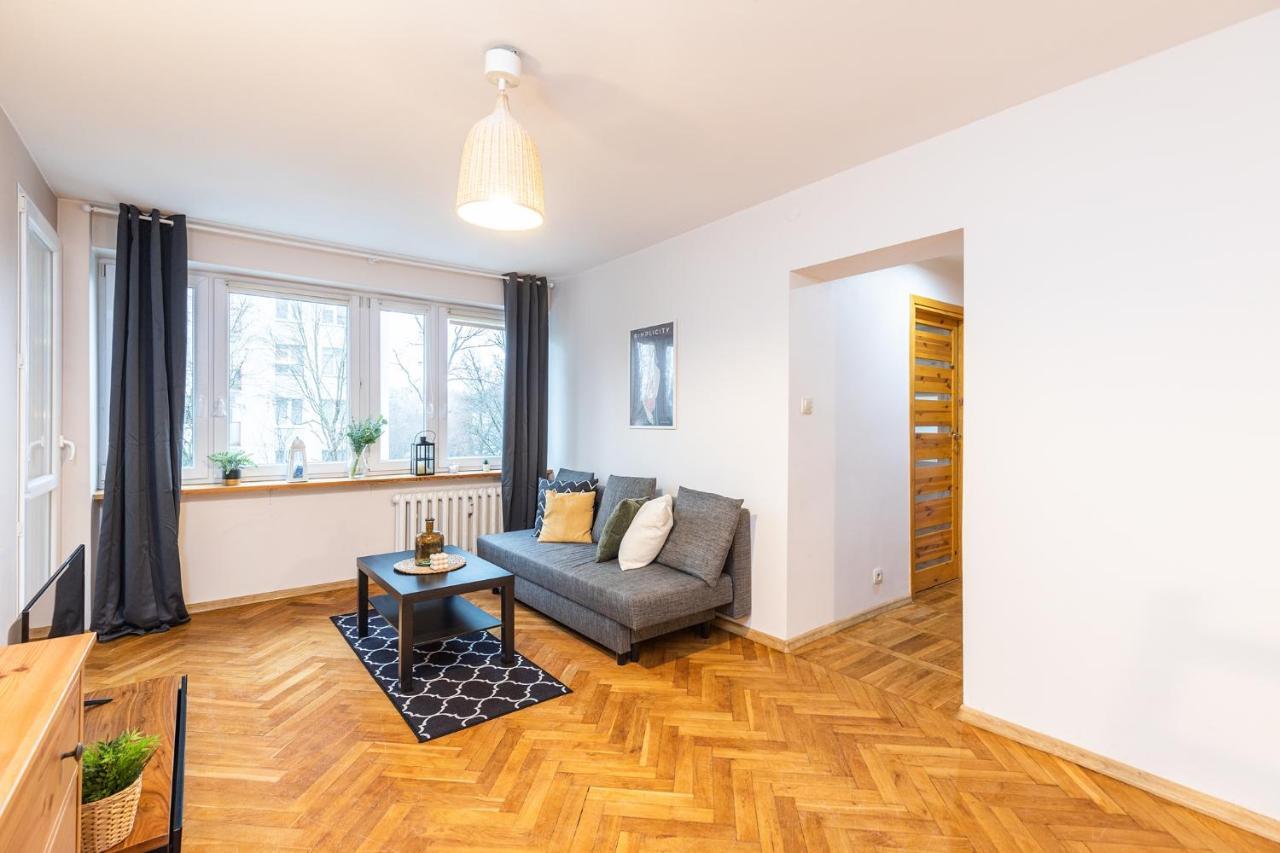 Superapart Piwarskiego 16 * Warsaw