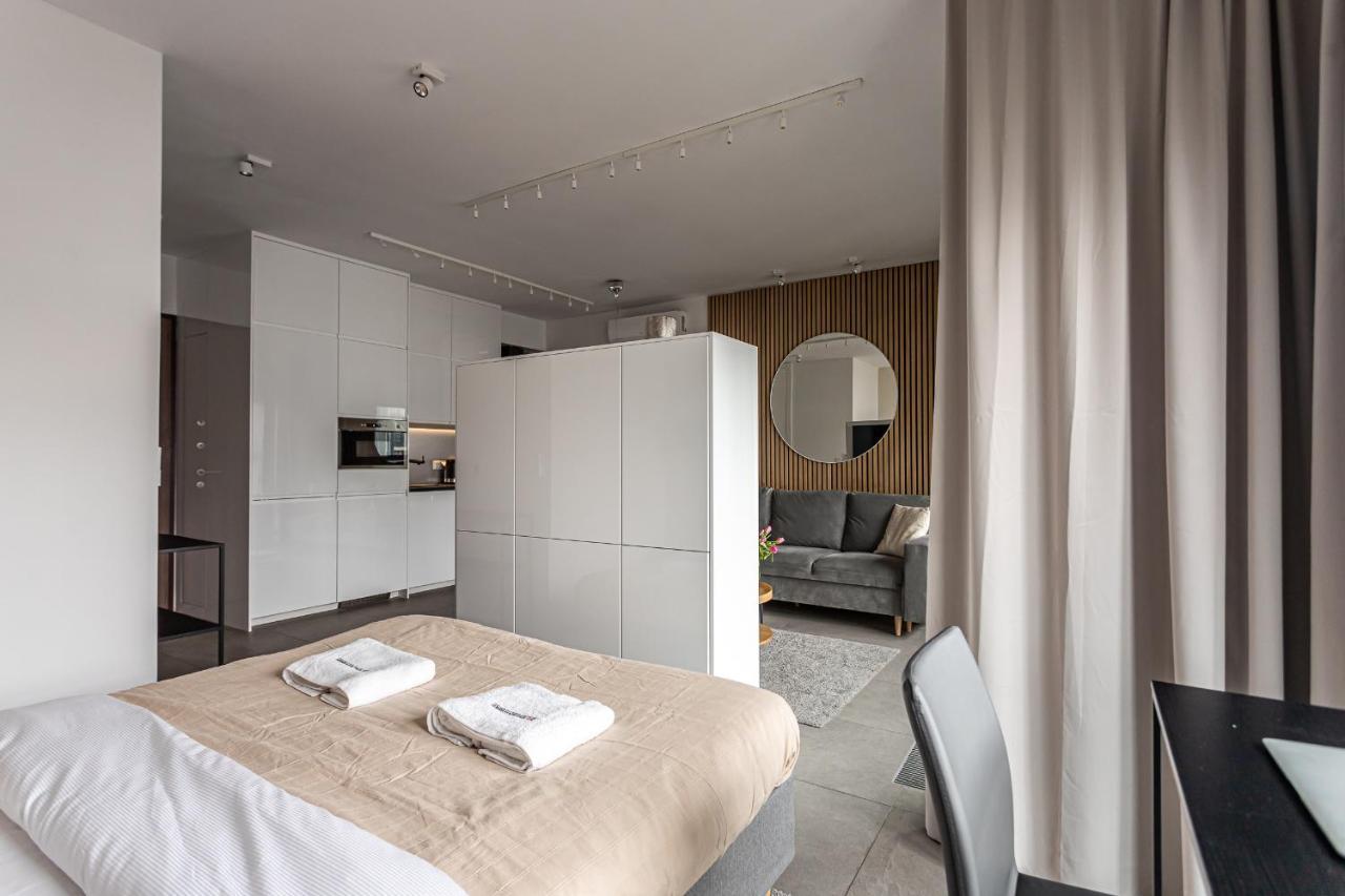 Apartment Mennica Deluxe Warschau