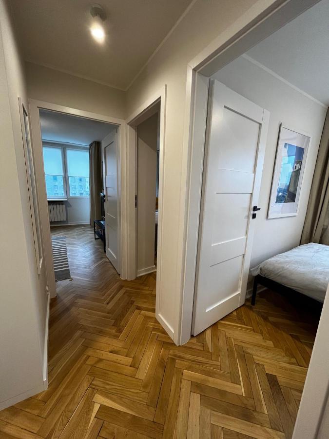 Ohmyhome - Platynowa Warsaw