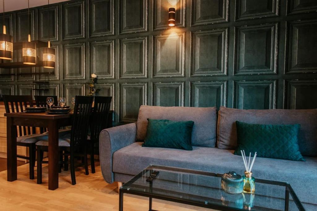 Apartment Berensona Business With Parking By Rentujemy Warsaw