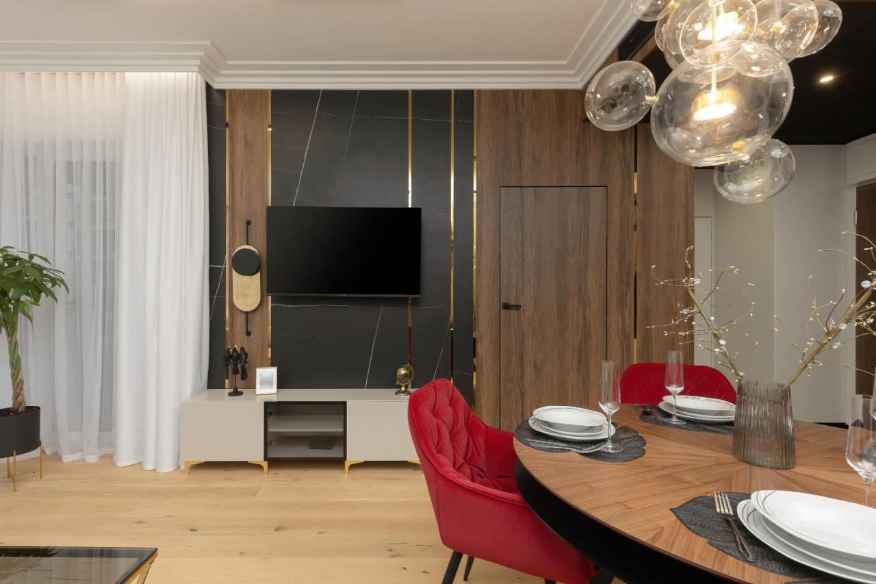 Kasprzaka With Ac & Parking By Renters Prestige Warszawa