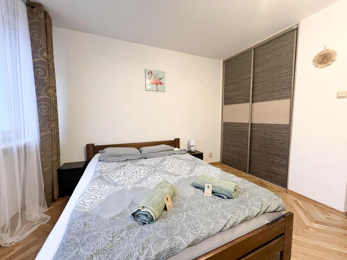 Very Center Fast Internet And Balcony Chmielna 100 Apartment *