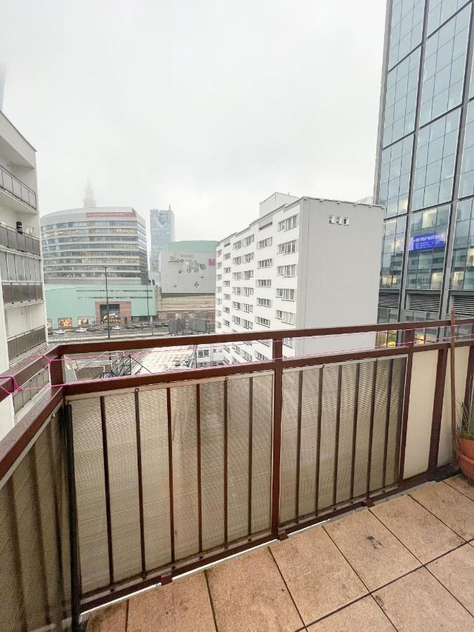 Very Center Fast Internet And Balcony Chmielna 100 * Warsaw