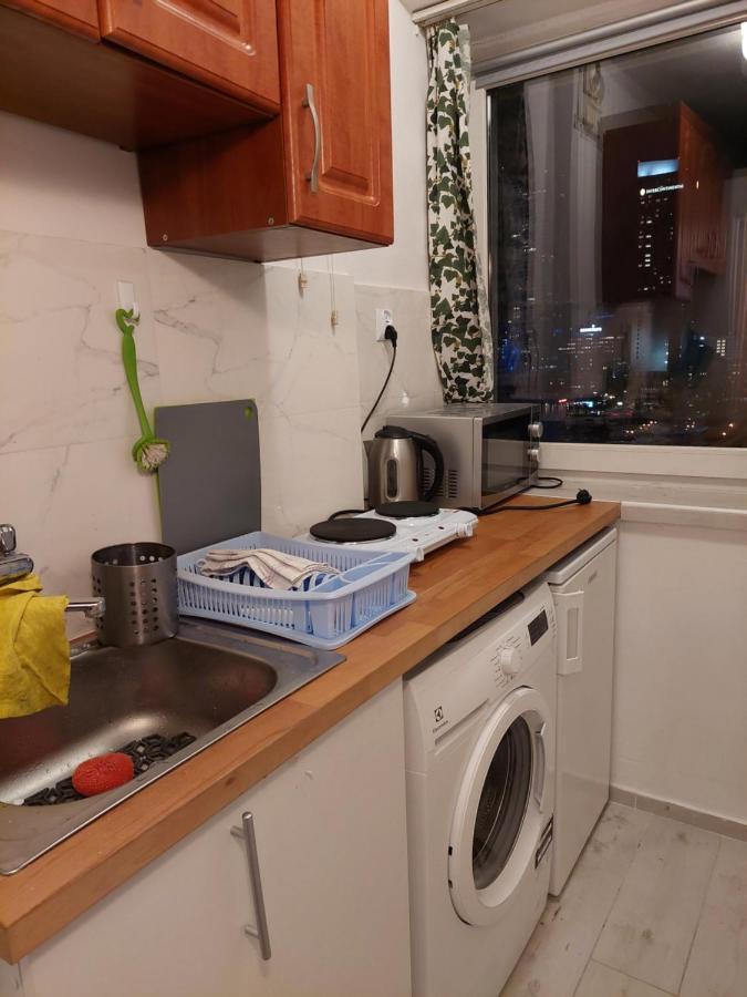 Apartment Place *