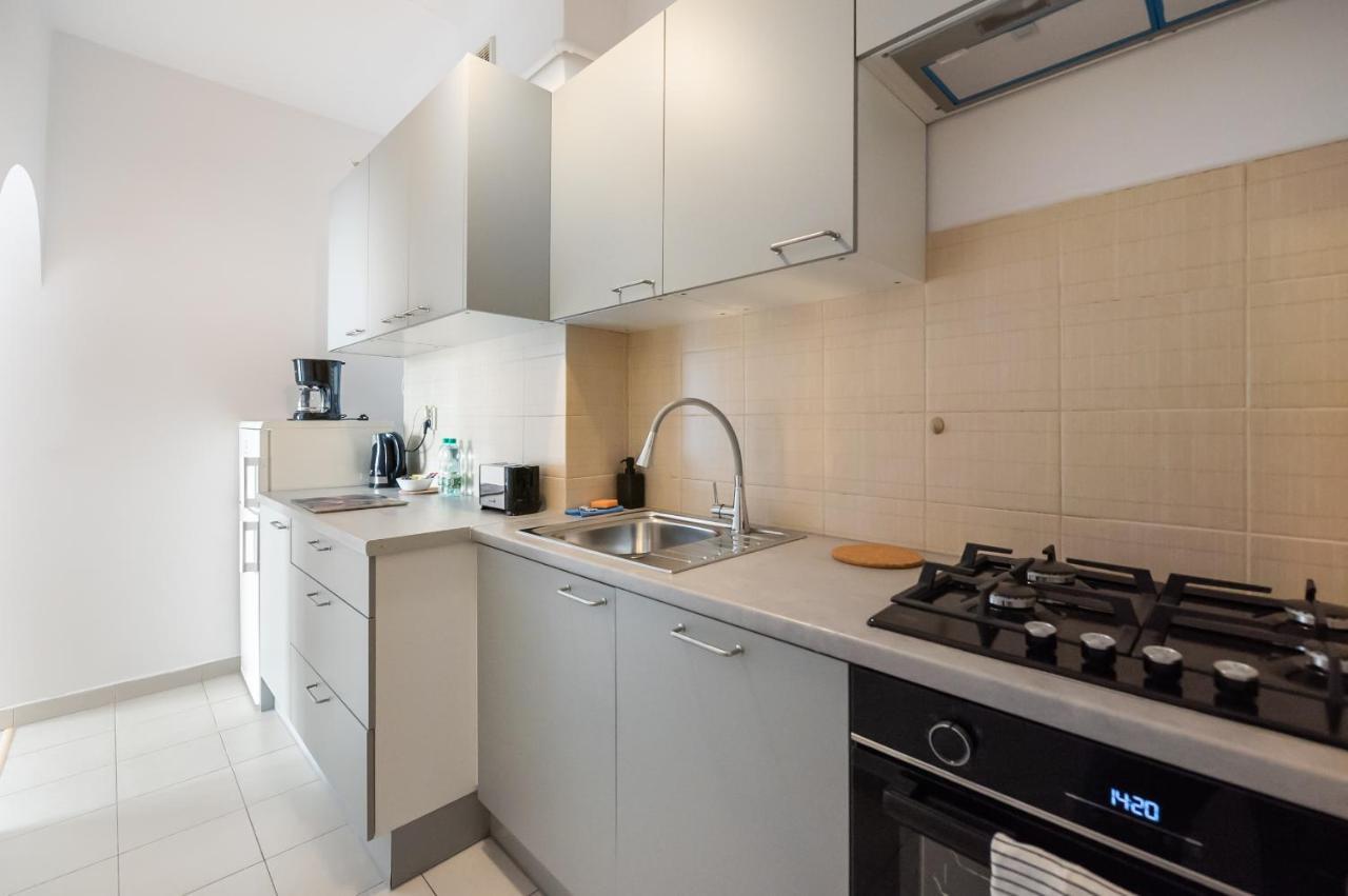 Plac Wilsona Euphony Apartment *