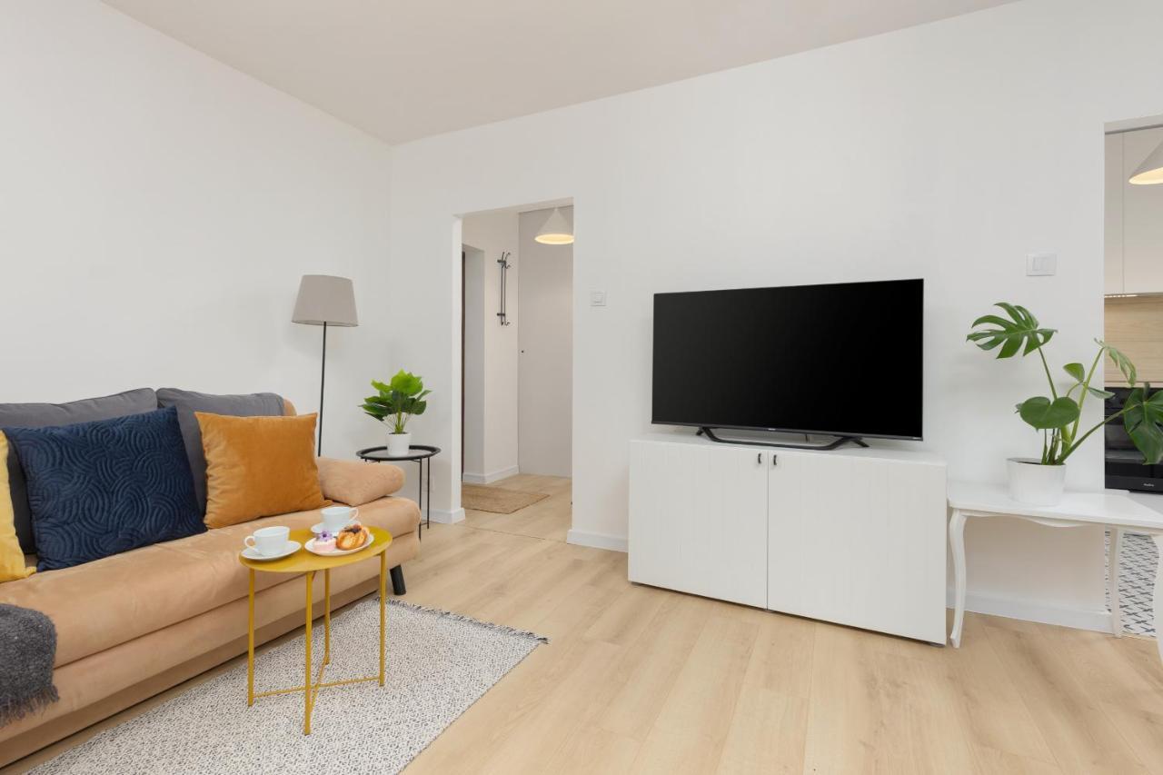 Spacious Suwalska Targowek By Renters
