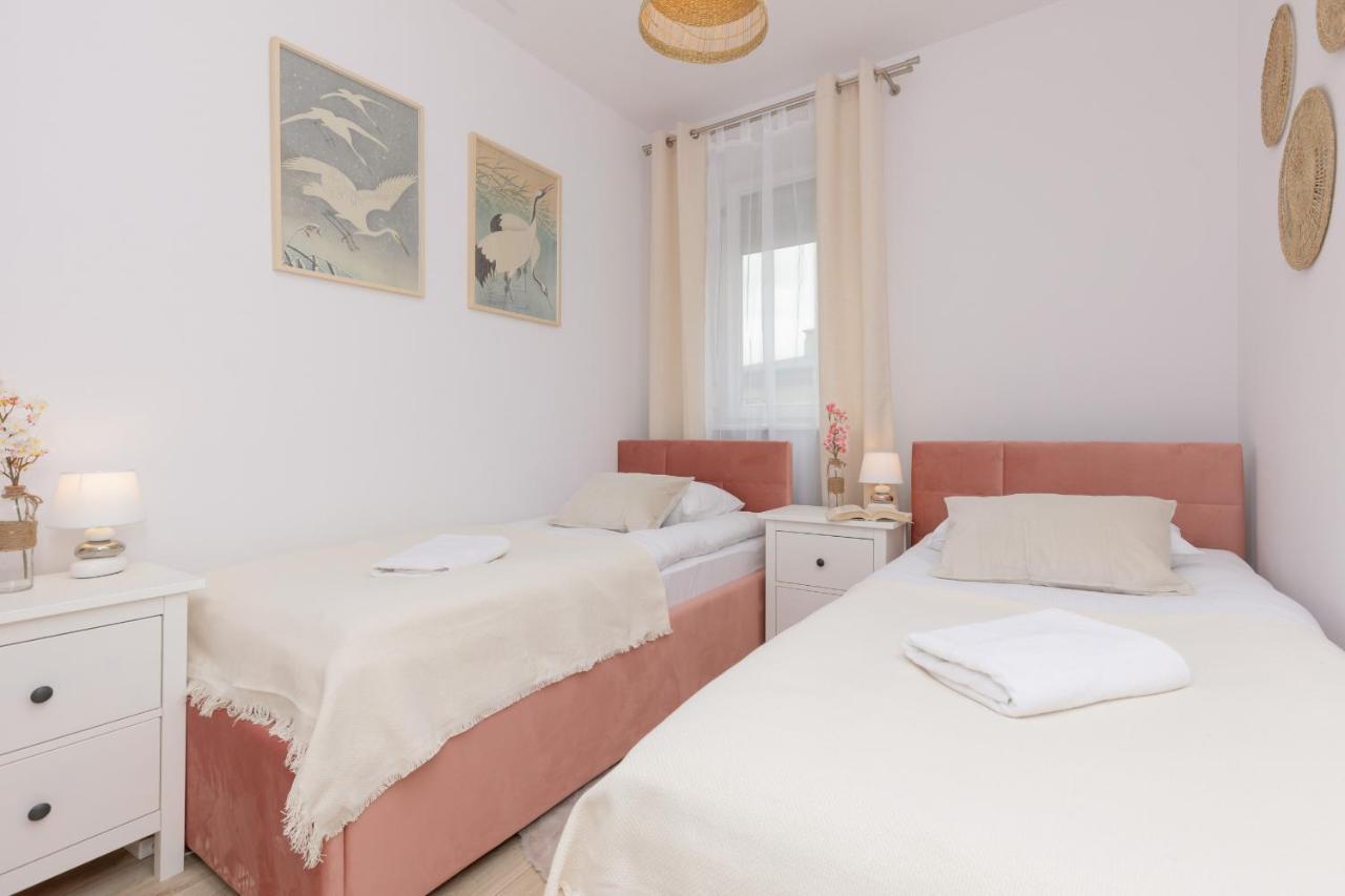 Metro Bemowo Two-storey Pelczynskiego By Renters Apartamento Varsóvia