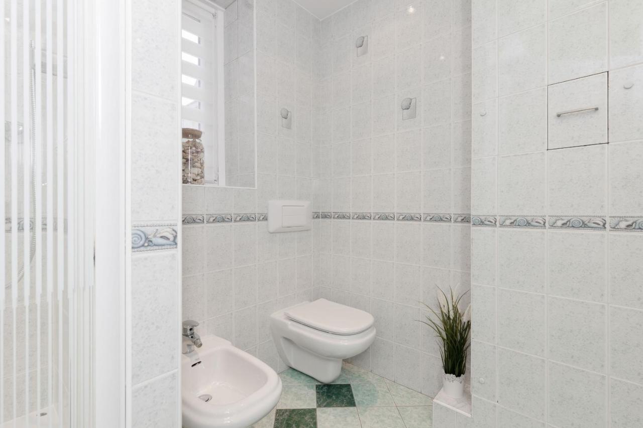 Family Bogatynska Bemowo By Renters Apartamento