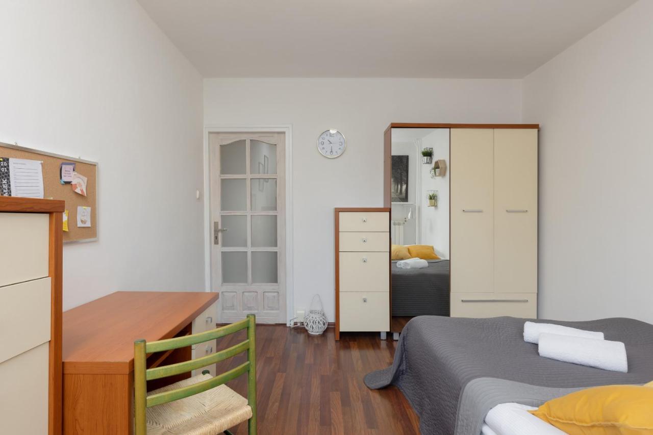 Apartment Spacious Astronaut's Wlochy By Renters