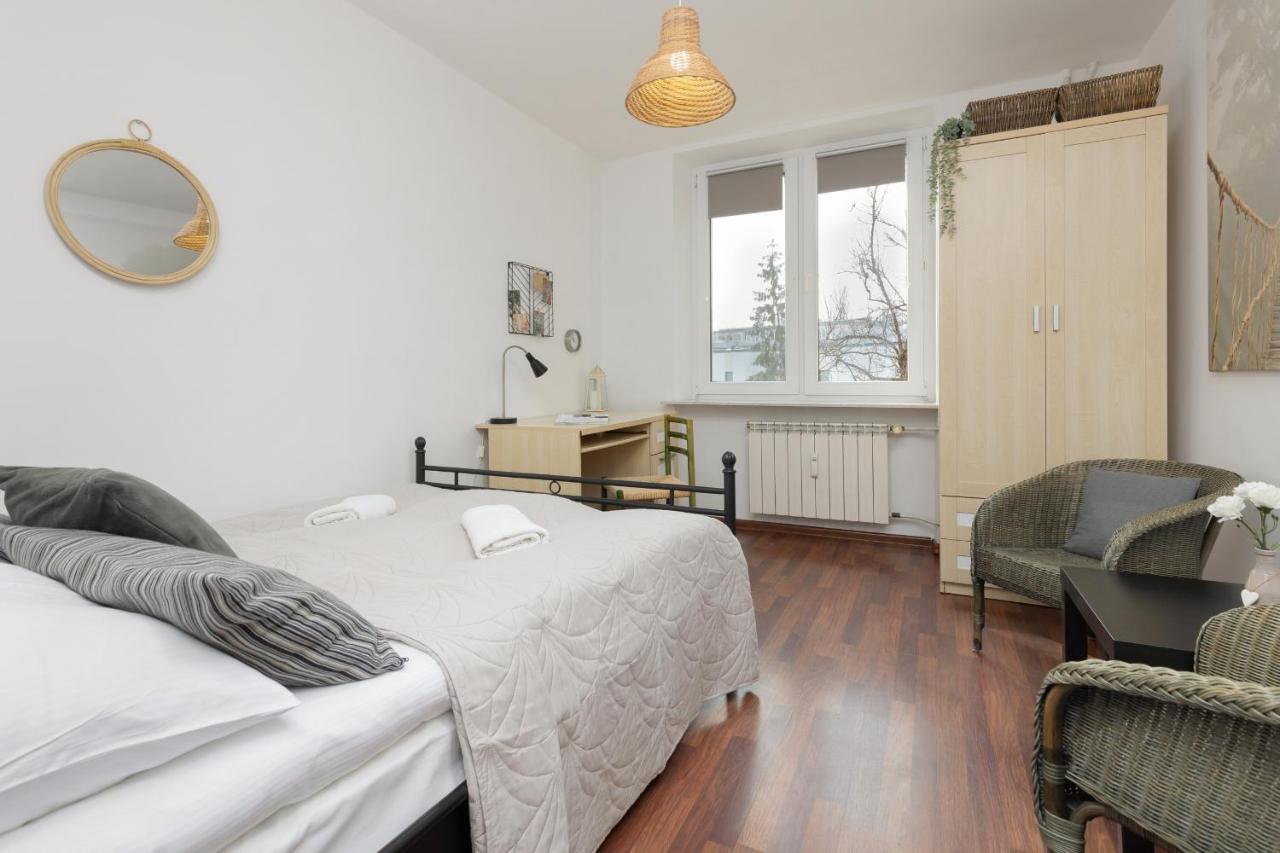 Spacious Astronaut's Wlochy By Renters Apartment