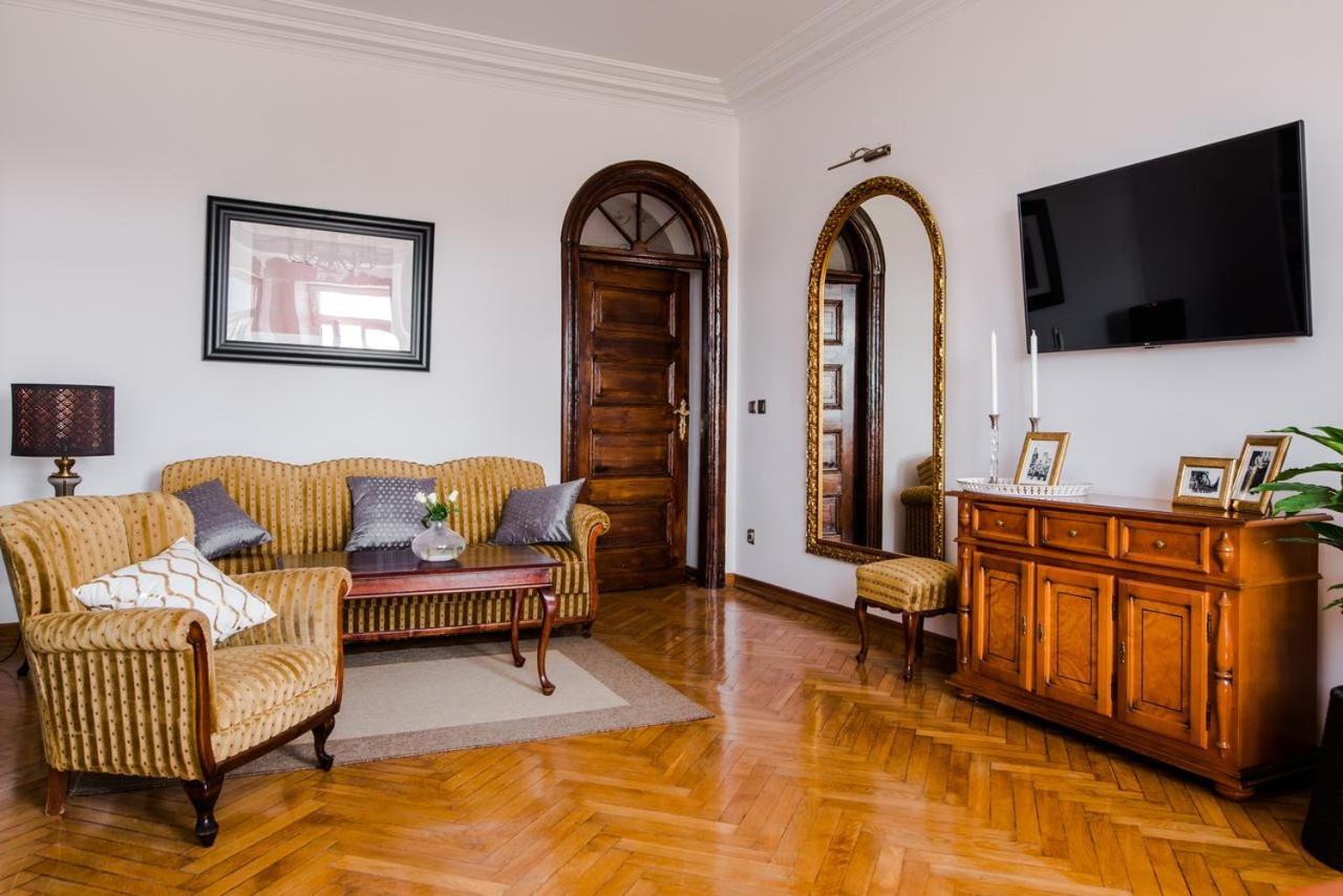 Guest house Halby Luxury Chmielna 73b Warsaw