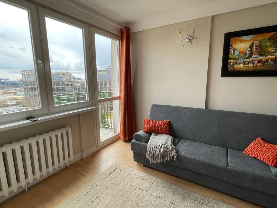 Apartament Pomaranczowy *