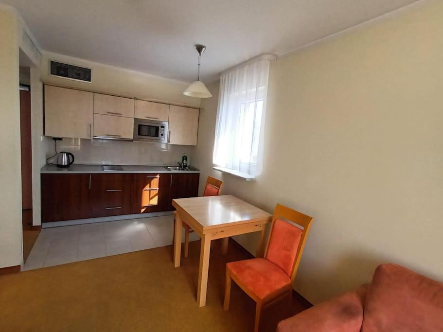 10q - Z6 1001 Apartamento *