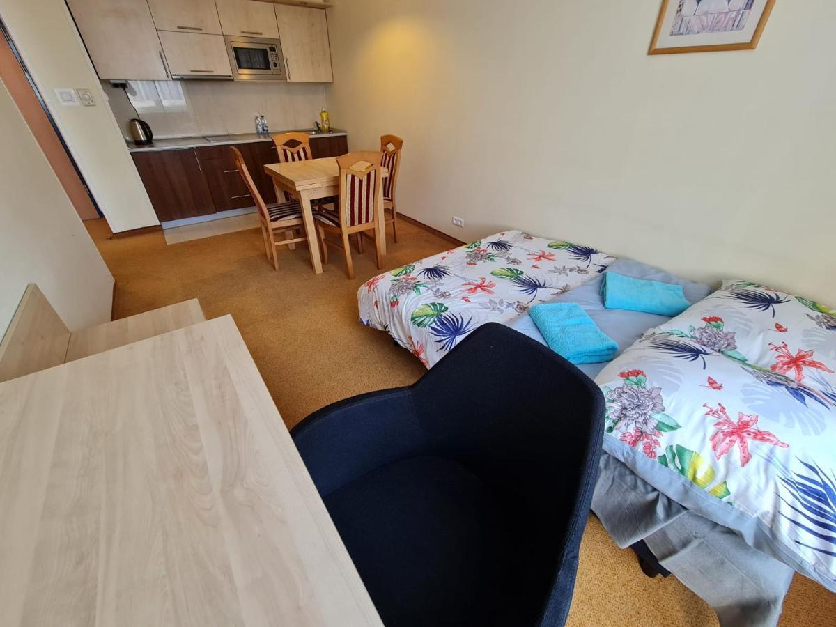 Apartment 10q - Z6 802 Warschau