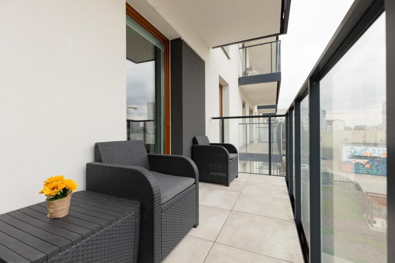 Apartment Turquoise Near The Royal Lazienki By Renters