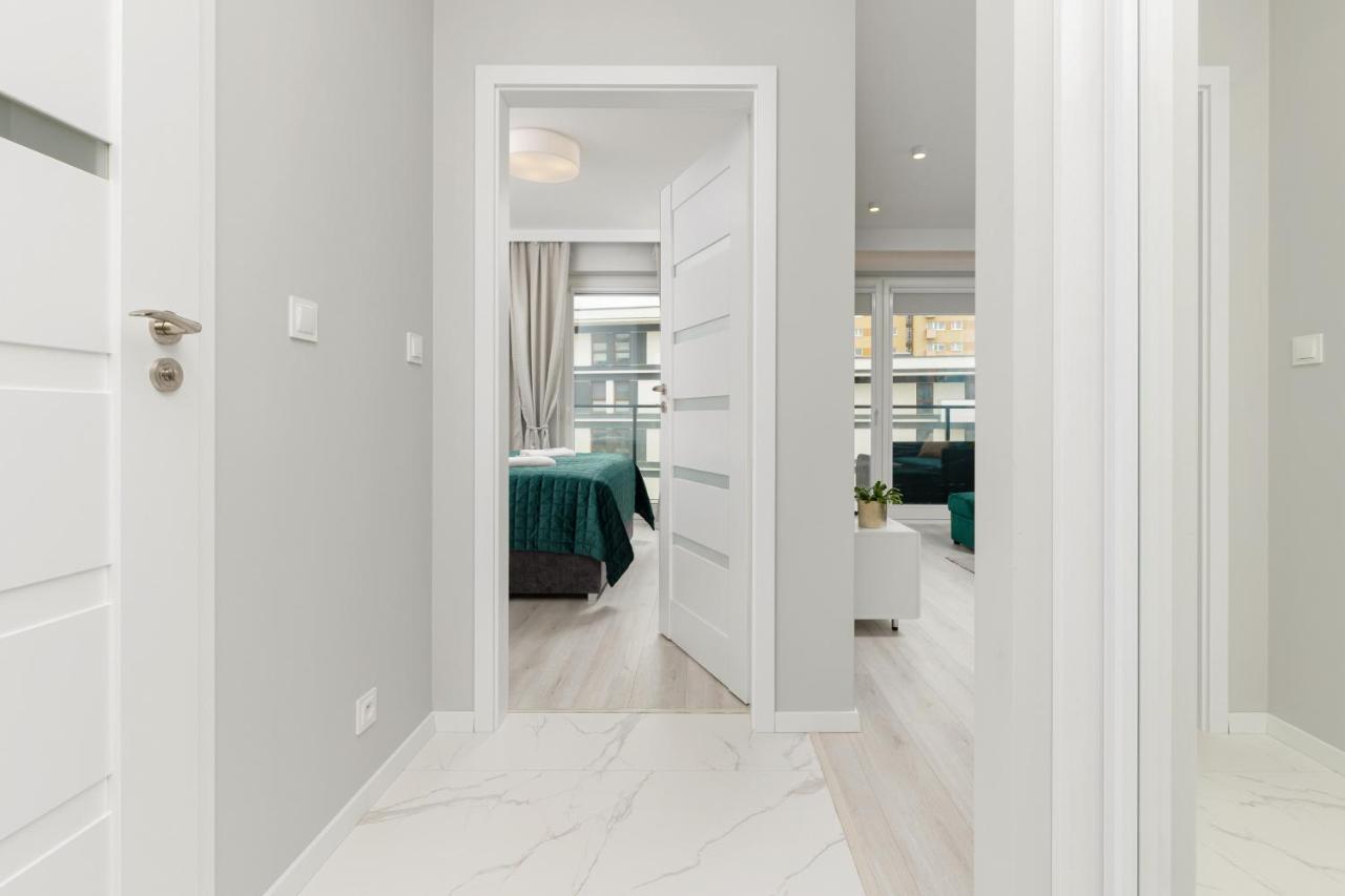 Turquoise Near The Royal Lazienki By Renters Warsaw