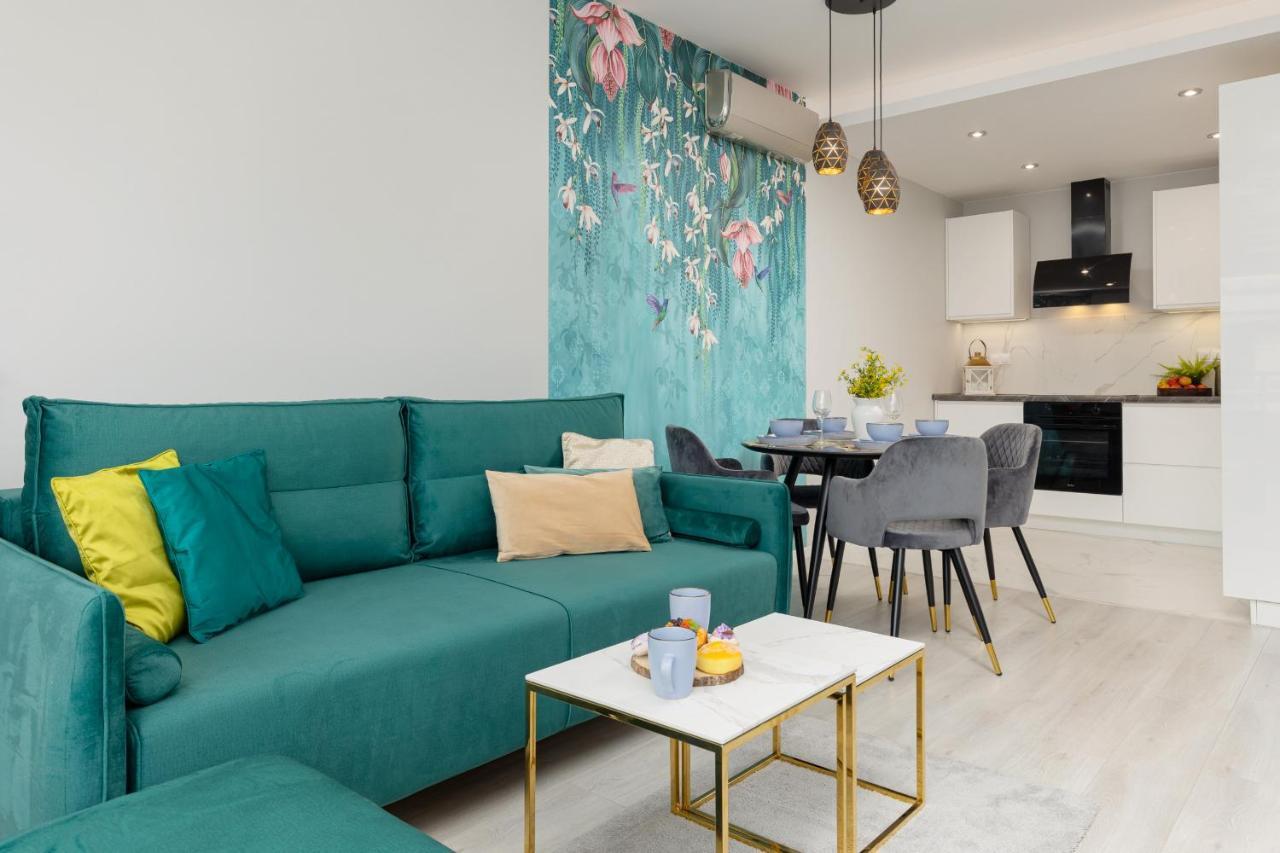 Turquoise Near The Royal Lazienki By Renters