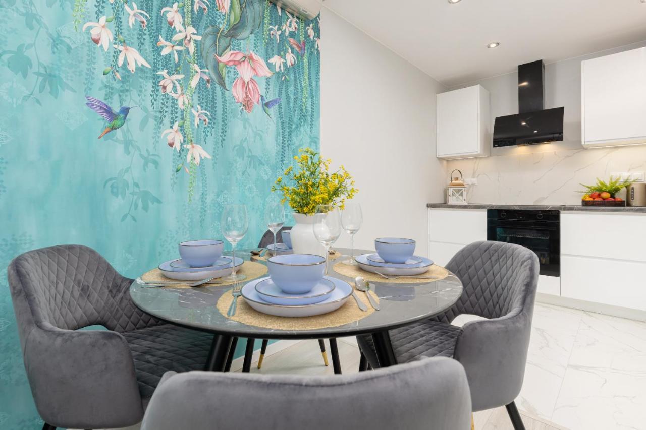 Turquoise Near The Royal Lazienki By Renters