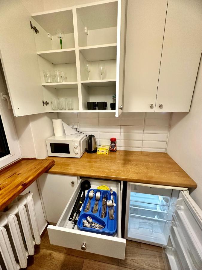 Apartment Metro Wifi 1gbs 75'tv Netflix Hbo *