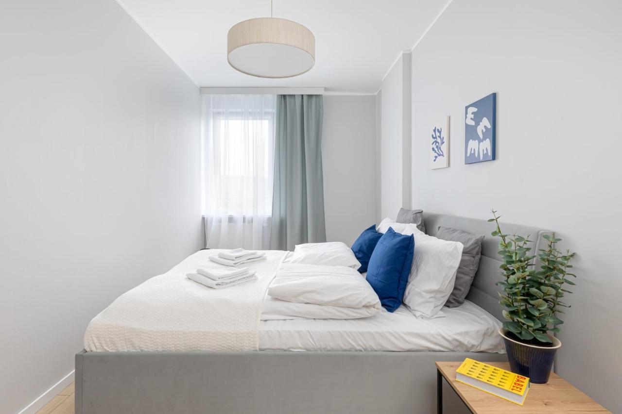 Ecru Spacious Modern With City Skyline View Wwa13 * Warszawa