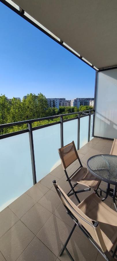 Apartment Wellsituated 1 Bedroom In Freeparking *