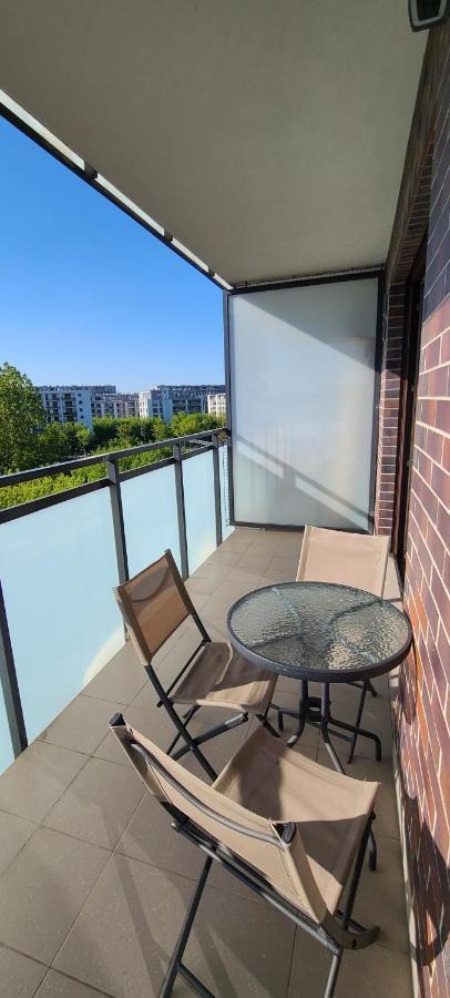 Wellsituated 1 Bedroom In Freeparking Apartment
