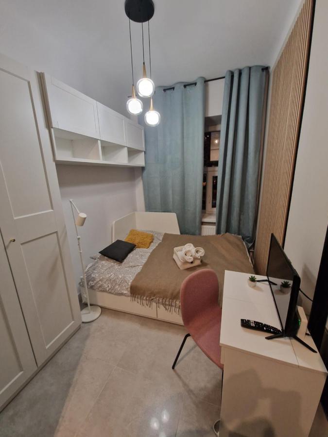Center Apartment *