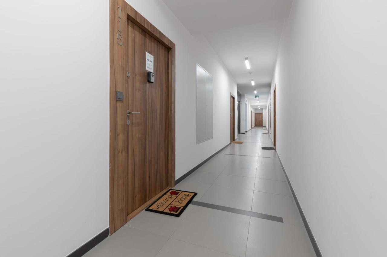 Wlochy Borsucza Modern By Renters Apartment Warsaw