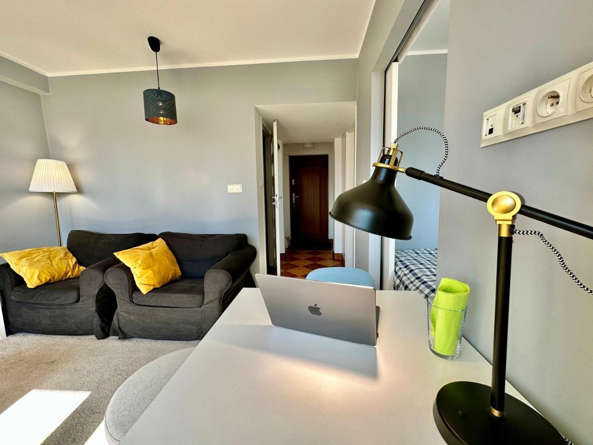 Apartament Gold 2 King Size Bed, Metro X2 Free Wifi, 50'tv Netflix, Hbo, Appletv+ *