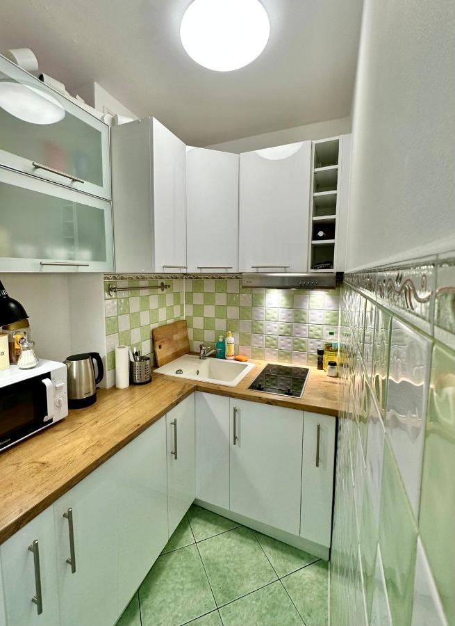 Gold 2 King Size Bed, Metro X2 Free Wifi, 50'tv Netflix, Hbo, Appletv+ Apartament Warszawa