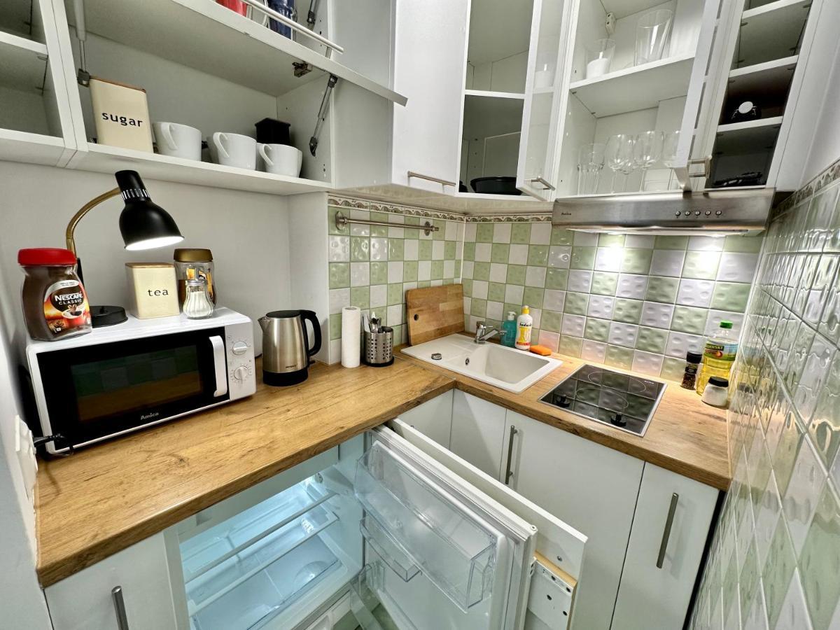 Gold 2 King Size Bed, Metro X2 Free Wifi, 50'tv Netflix, Hbo, Appletv+ *