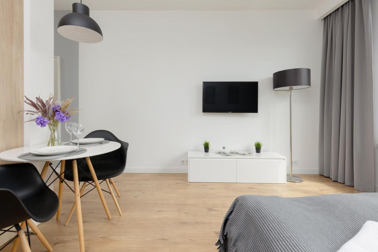 Apartament Wola Pet-friendly With Ac Slawinska By Renters