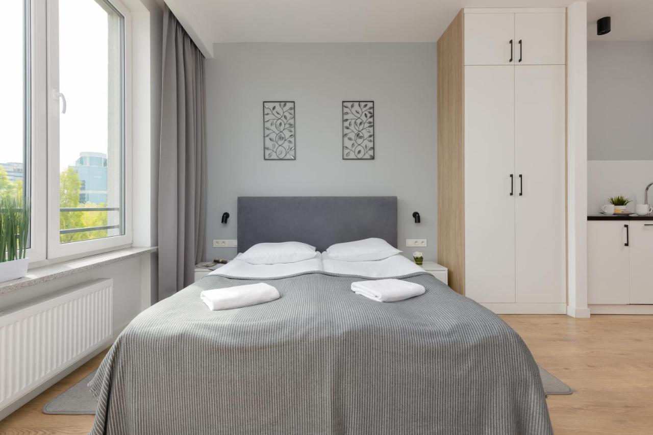 Wola Pet-friendly With Ac Slawinska By Renters Apartament