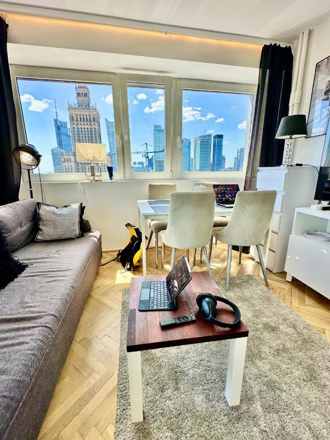 Platinum Metro X2 Wifi 350 Mbs Netflix Hbo Appletv Apartment Warsaw