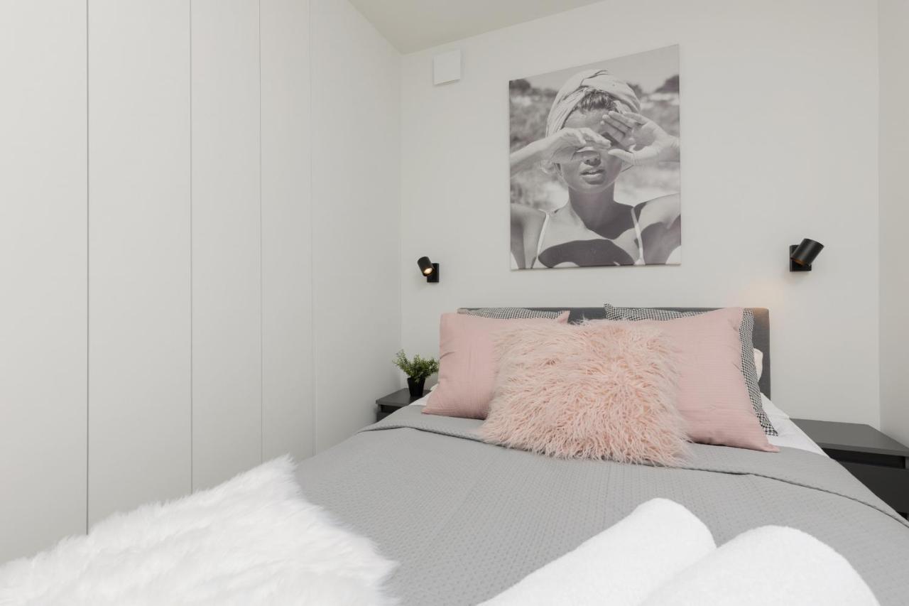 Cosy Dream Center By Renters Warschau