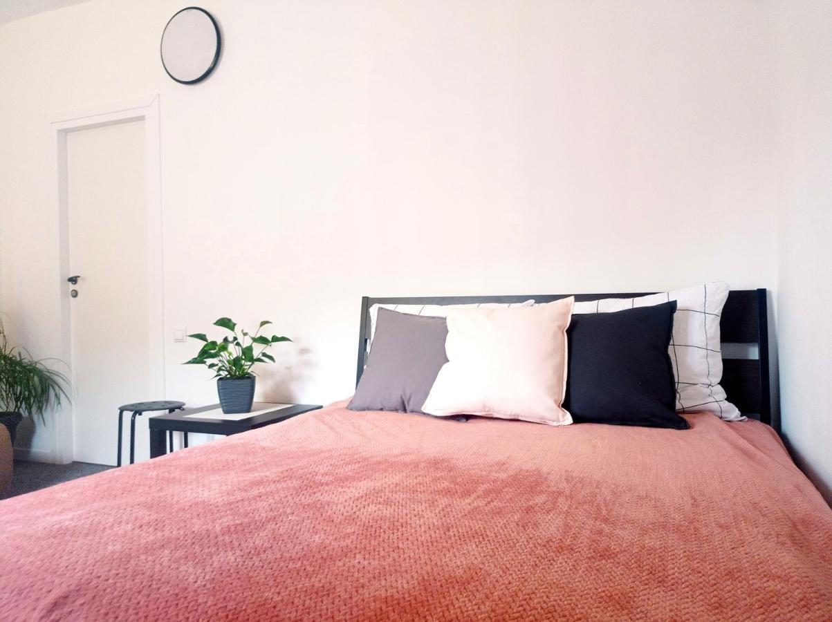 Prywatny W Sercu Warszawy 6 Guest house *