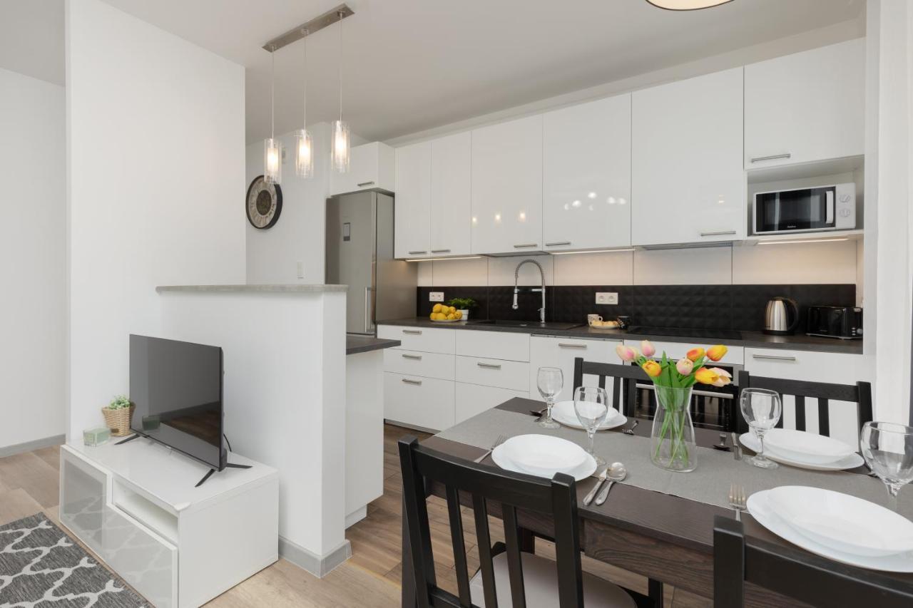 Goclaw & 2 Bedrooms & Parking & Balcony By Renters Warsaw