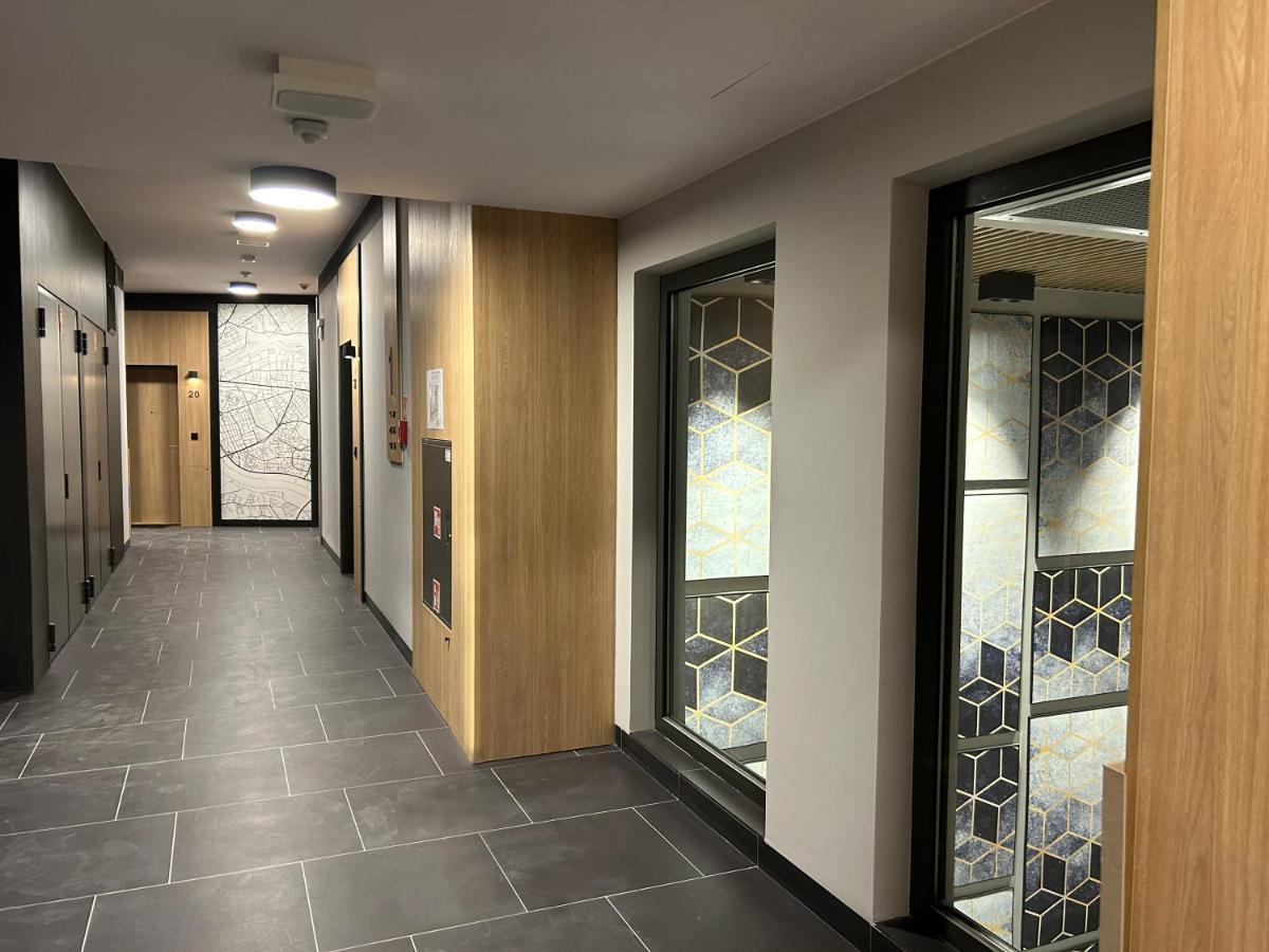 Apartment 33 Modern