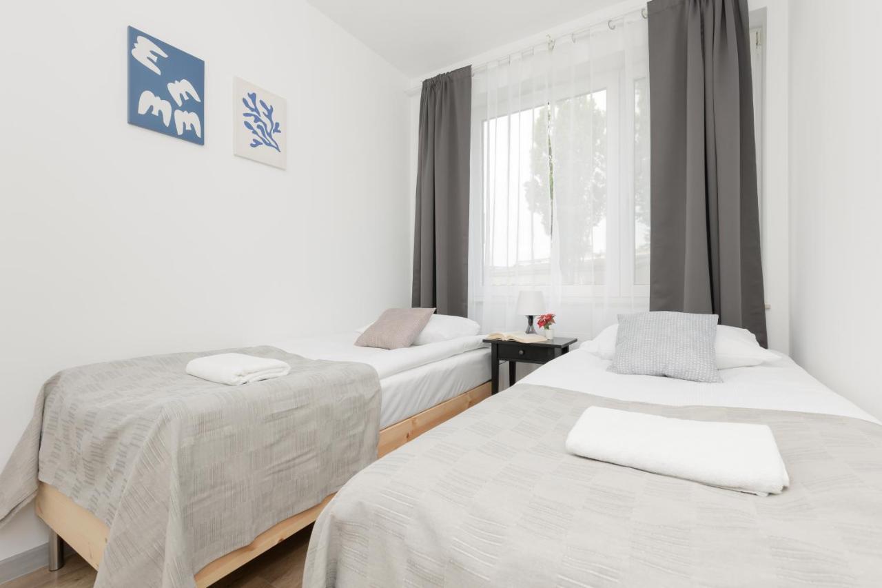 Apartment Goclaw & 2 Bedrooms & Parking & Balcony By Renters *