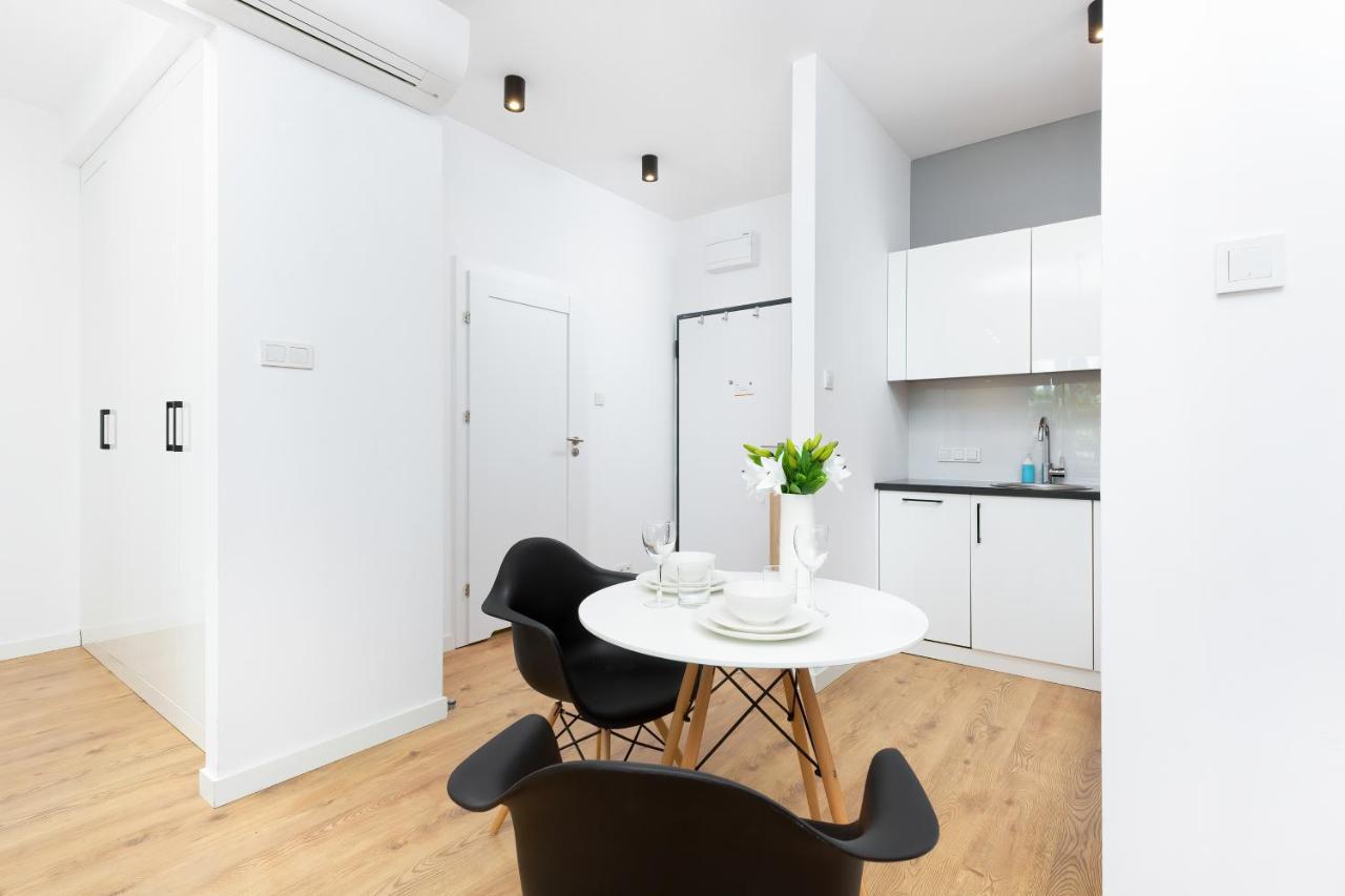 Wola Pet-friendly With Ac Slawinska By Renters *