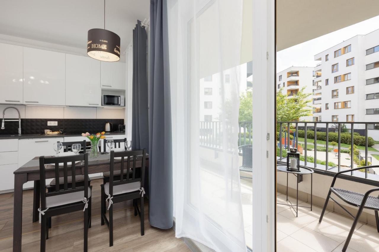 Apartment Goclaw & 2 Bedrooms & Parking & Balcony By Renters *